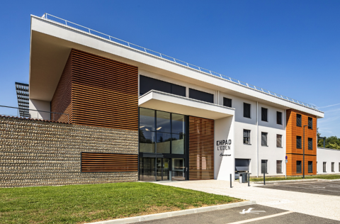 image Évaluation externe des EHPAD : le contrôle se renforce — ce que les propriétaires doivent savoir 🏥⚖️