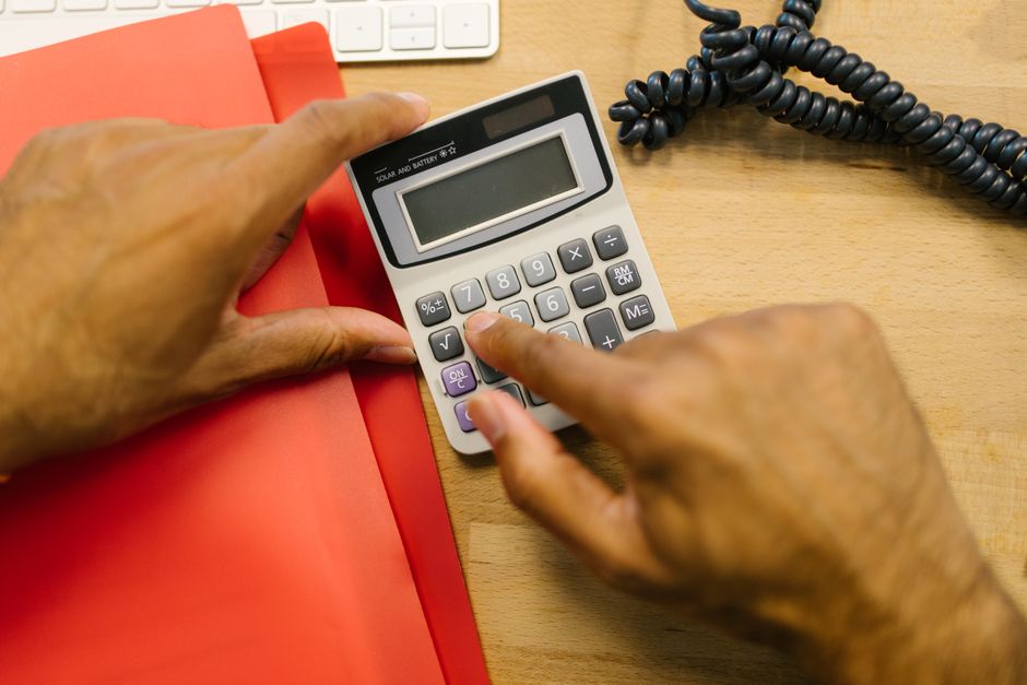 image Indices de révision des loyers en LMNP géré : ILC, ILAT, indice EHPAD — comment lire votre clause et calculer l'impact réel sur votre loyer