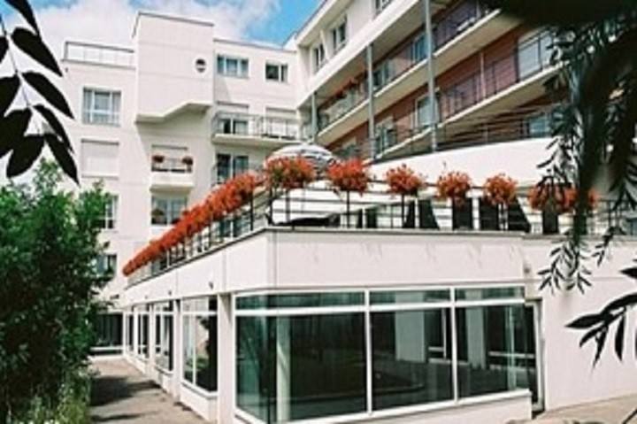 EHPAD « LE PARC DES SALINES II ». 7 %