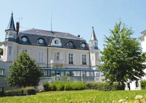 EHPAD  « CHATEAU DE LOUCHE  ». 5 %